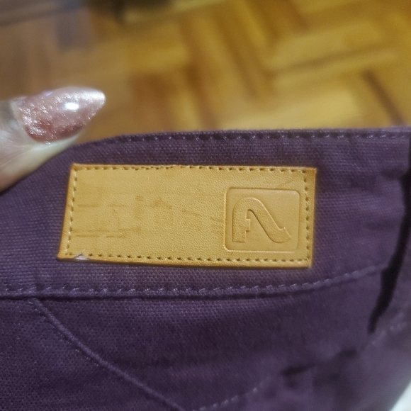 Flylow Apparel Womens Comfortable Durable Shorts Dark Purple Maroon Size S - Picture 4 of 5